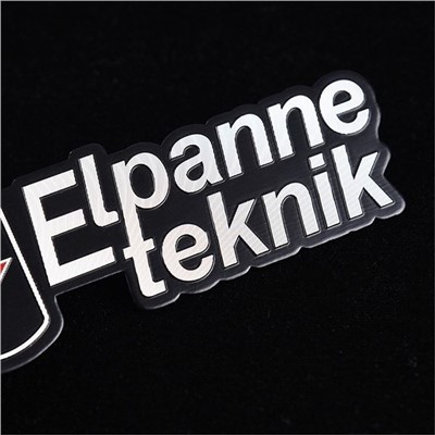 Metall logotip plitalari